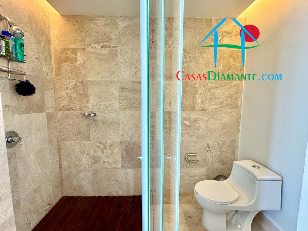 Real Diamante Villas Las Rocas PH 104 - Recámara tres 8